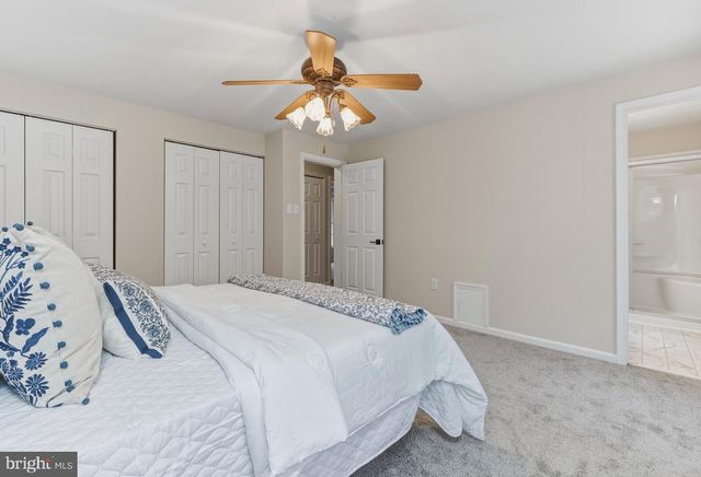 706 HICKORY CT, Monroeville, NJ 08343