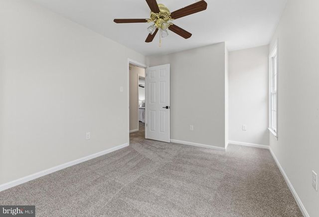 706 HICKORY CT, Monroeville, NJ 08343