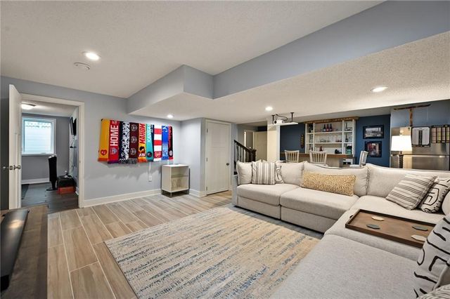 18870 W 116th Street, Olathe, KS 66061