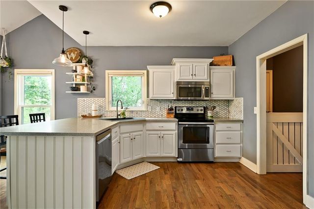 18870 W 116th Street, Olathe, KS 66061