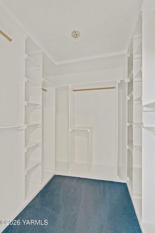 813 N 2nd St, Yakima, WA 98901