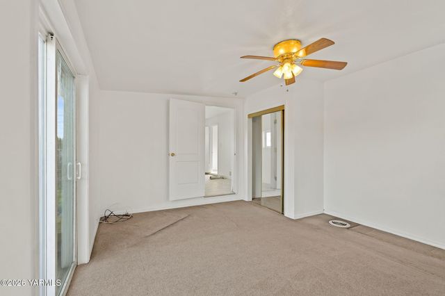 813 N 2nd St, Yakima, WA 98901