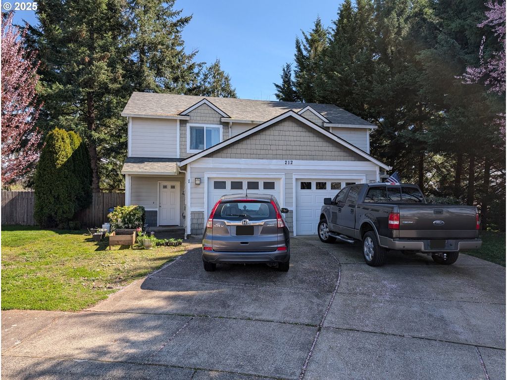 212 41ST Ct, Washougal, WA 98671