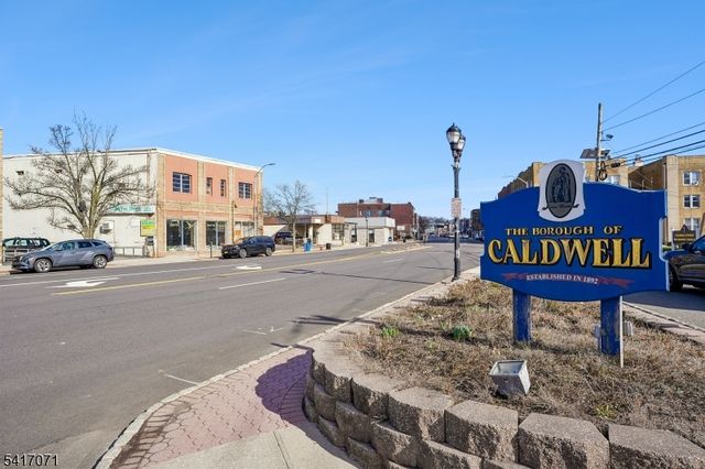 25 Bowers Rd, Caldwell Boro Twp., NJ 07006