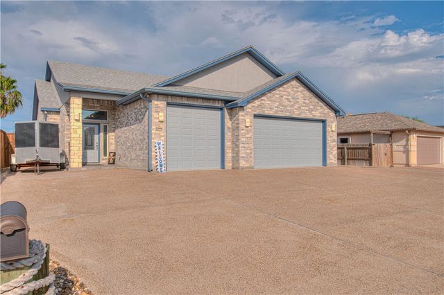 14222 Punta Bonaire Dr, Corpus Christi, TX 78418