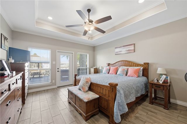 14222 Punta Bonaire Dr, Corpus Christi, TX 78418