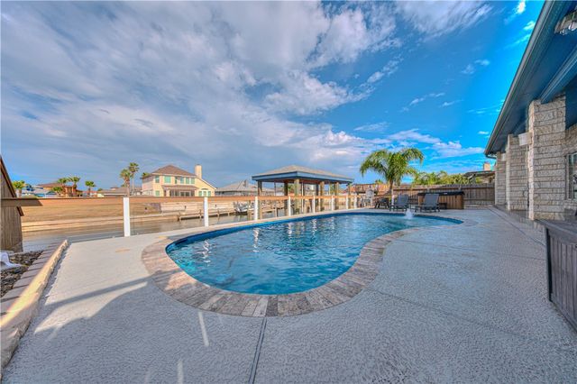 14222 Punta Bonaire Dr, Corpus Christi, TX 78418