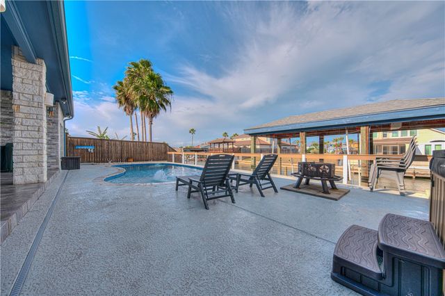14222 Punta Bonaire Dr, Corpus Christi, TX 78418