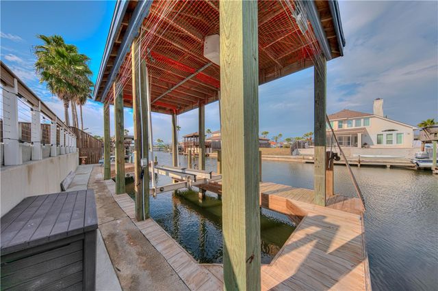 14222 Punta Bonaire Dr, Corpus Christi, TX 78418
