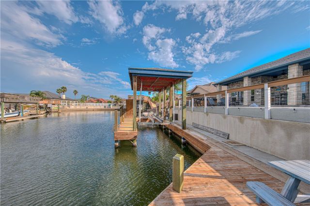 14222 Punta Bonaire Dr, Corpus Christi, TX 78418