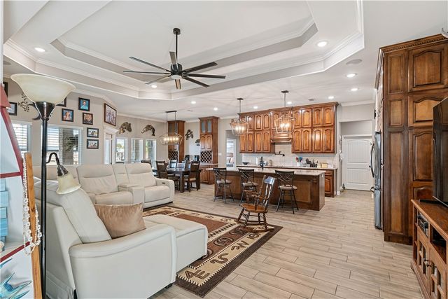 14222 Punta Bonaire Dr, Corpus Christi, TX 78418