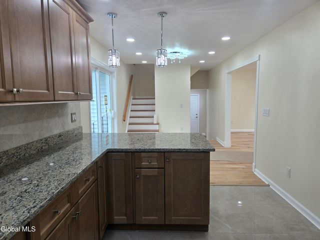 9 Alva Drive, Colonie, NY 12110