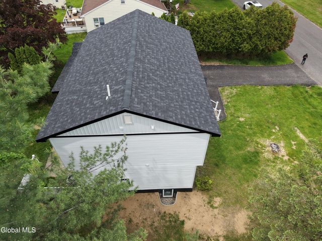 9 Alva Drive, Colonie, NY 12110
