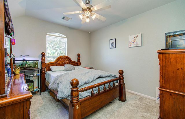 105 Hawke Bay Lane, Friendswood, TX 77546