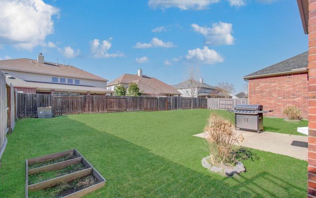 105 Hawke Bay Lane, Friendswood, TX 77546