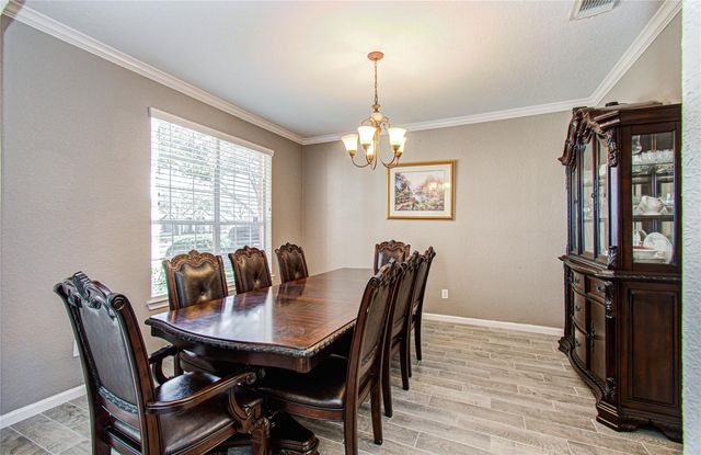 105 Hawke Bay Lane, Friendswood, TX 77546