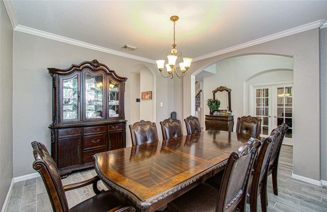 105 Hawke Bay Lane, Friendswood, TX 77546