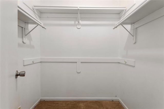 6625 N Cosby Avenue, Kansas City, MO 64151