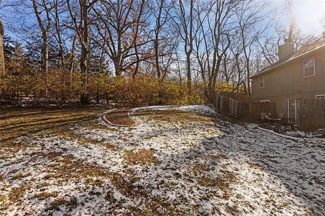 6625 N Cosby Avenue, Kansas City, MO 64151