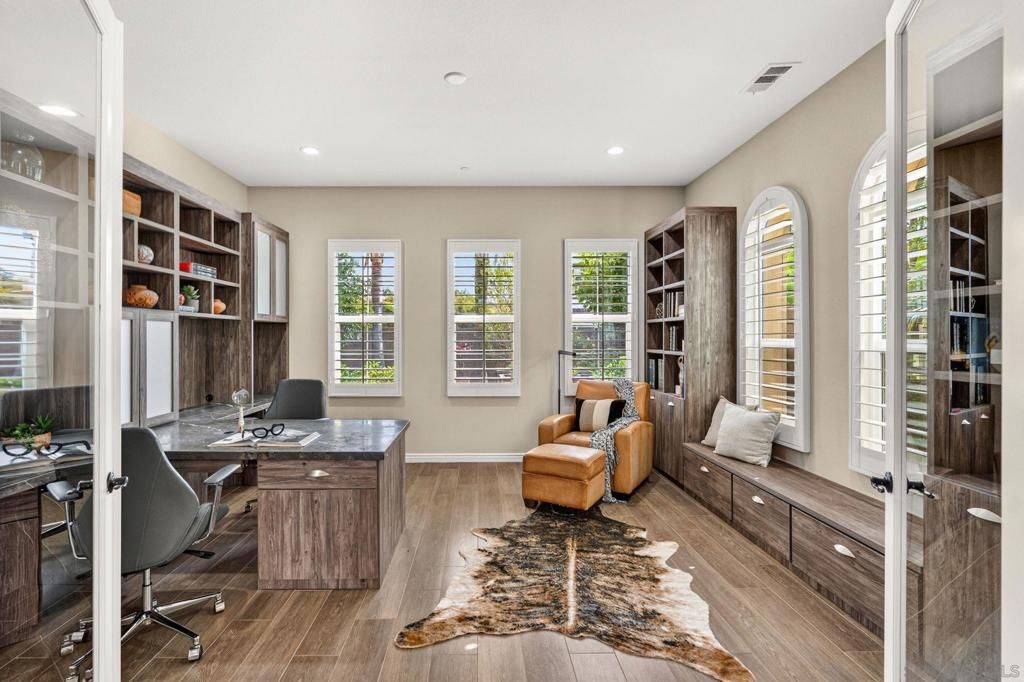 Image 10 of property listing at 817 Dolphin, Encinitas, CA 92024