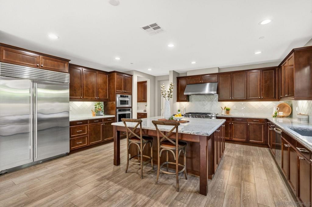 Image 15 of property listing at 817 Dolphin, Encinitas, CA 92024