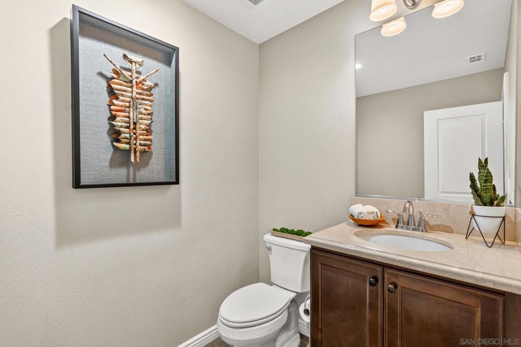 Image 25 of property listing at 817 Dolphin, Encinitas, CA 92024