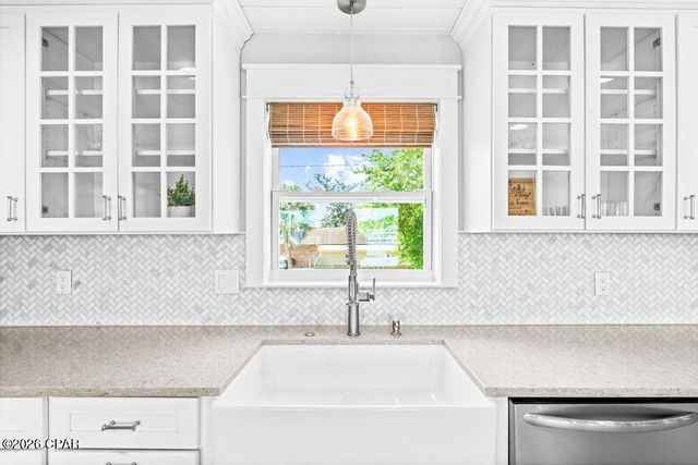 700 W 4th Street, Lynn Haven, FL 32444