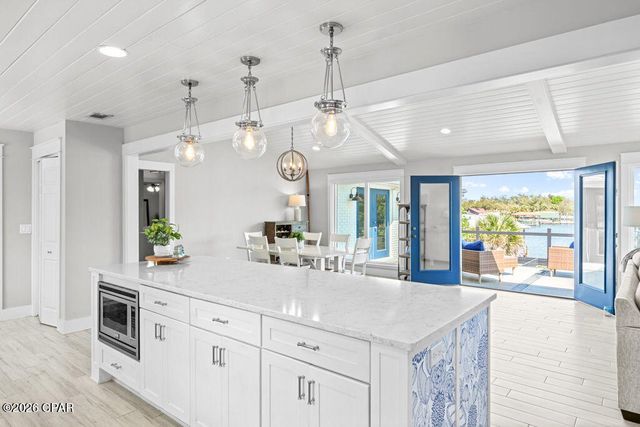 700 W 4th Street, Lynn Haven, FL 32444