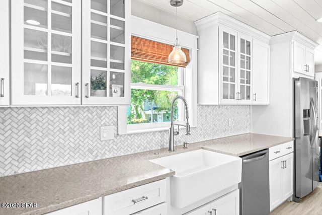 700 W 4th Street, Lynn Haven, FL 32444