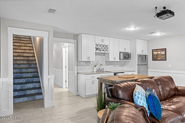 700 W 4th Street, Lynn Haven, FL 32444