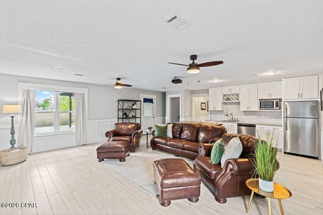 700 W 4th Street, Lynn Haven, FL 32444