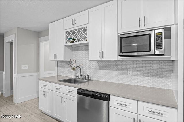 700 W 4th Street, Lynn Haven, FL 32444