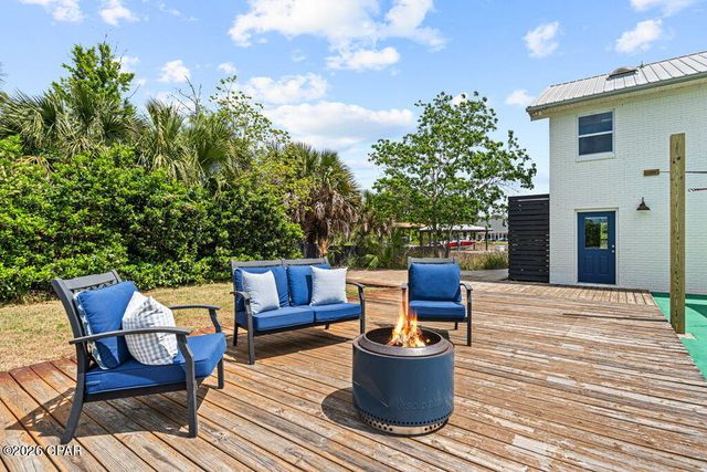 700 W 4th Street, Lynn Haven, FL 32444