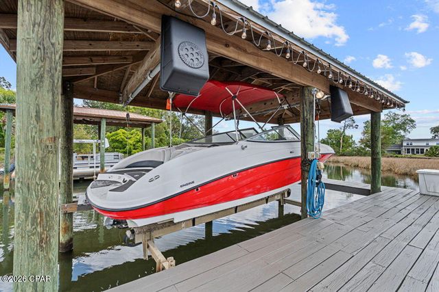 700 W 4th Street, Lynn Haven, FL 32444