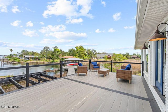 700 W 4th Street, Lynn Haven, FL 32444