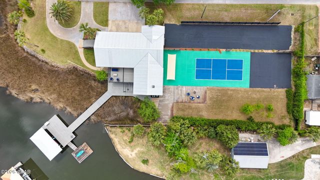 700 W 4th Street, Lynn Haven, FL 32444