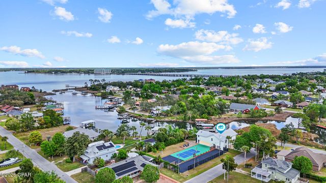 700 W 4th Street, Lynn Haven, FL 32444