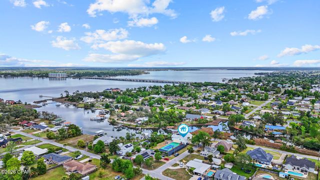 700 W 4th Street, Lynn Haven, FL 32444