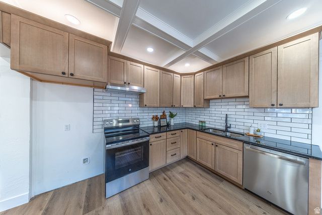 2541 BRINKER AVE, Ogden, UT 84401