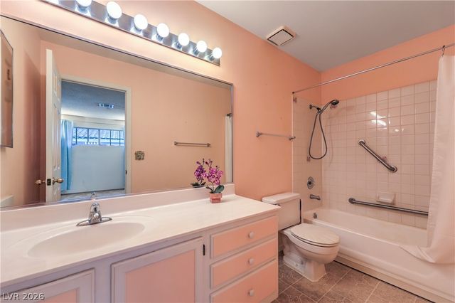 2041 Willowbury Drive D, Las Vegas, NV 89108