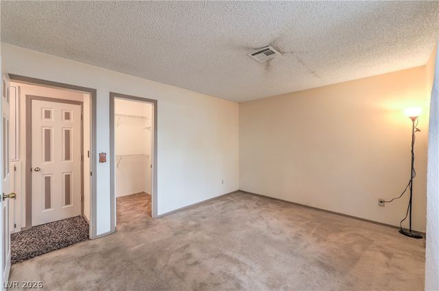 2041 Willowbury Drive D, Las Vegas, NV 89108