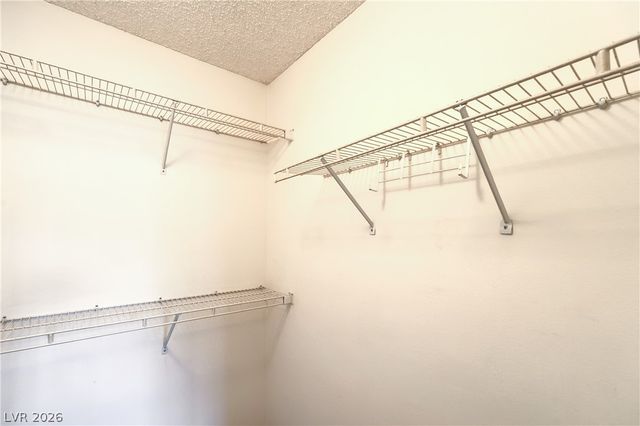 2041 Willowbury Drive D, Las Vegas, NV 89108