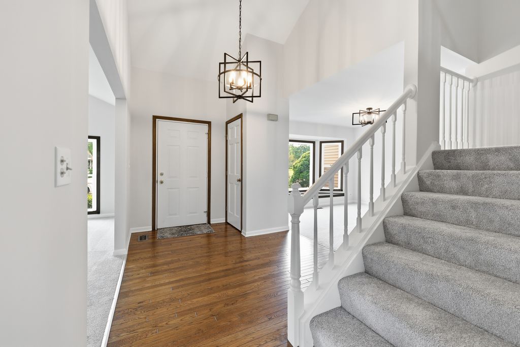 450 Potomac Lane, Elk Grove Village, IL 60007 — photo 4