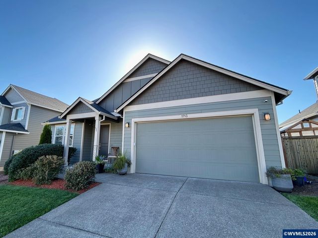 1713 N Kalapuya Pl, Lafayette, OR 97127