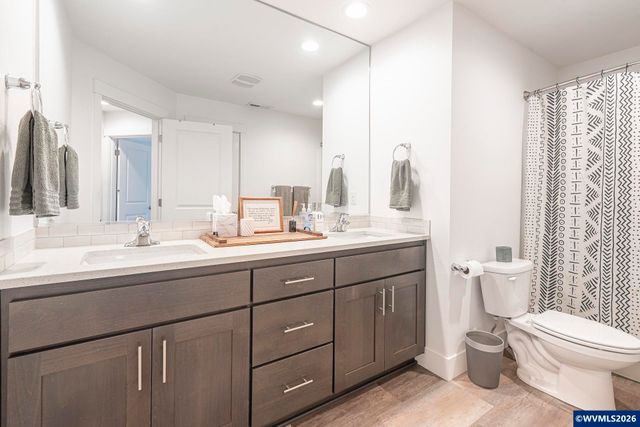 1713 N Kalapuya Pl, Lafayette, OR 97127