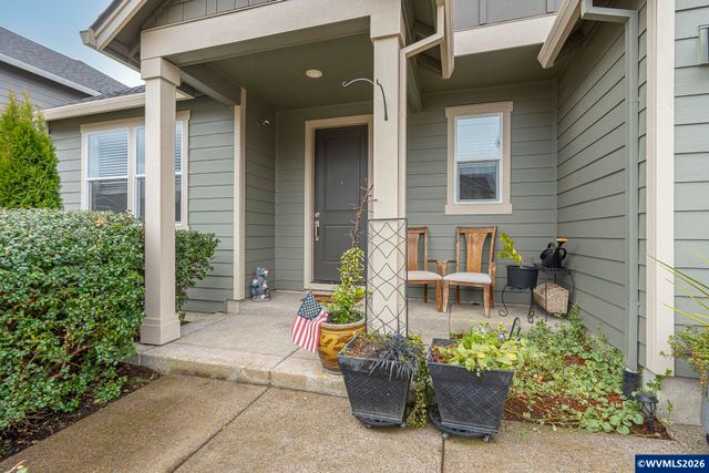 1713 N Kalapuya Pl, Lafayette, OR 97127