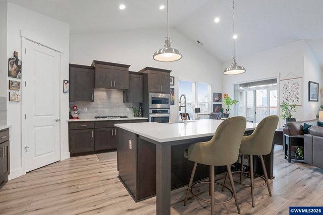 1713 N Kalapuya Pl, Lafayette, OR 97127