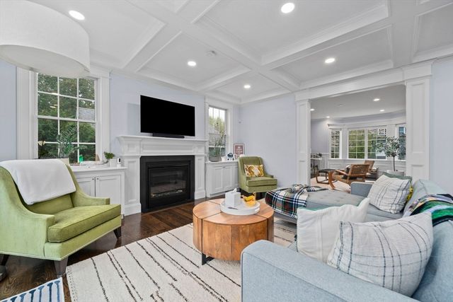 11 Woodhaven Rd, Newton, MA 02468