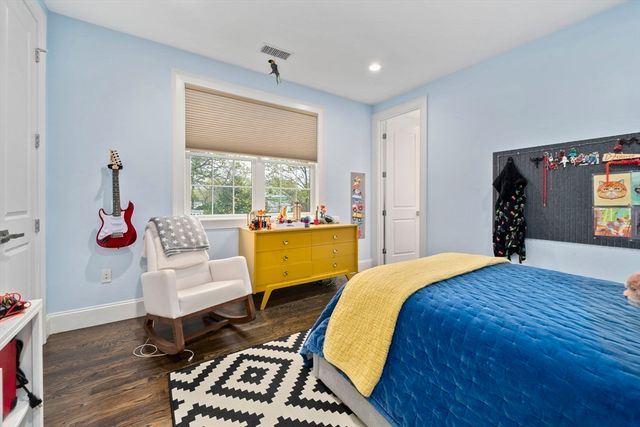 11 Woodhaven Rd, Newton, MA 02468