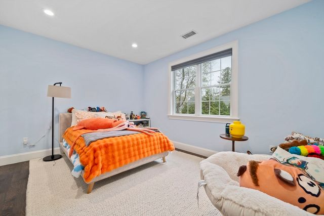 11 Woodhaven Rd, Newton, MA 02468